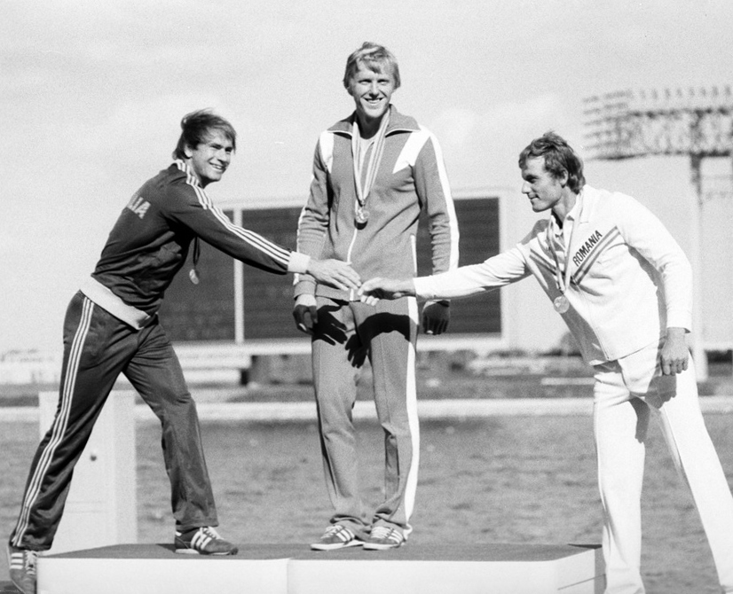 Vladimir Parfenovich (middle) Vladimir Parfenovich canoe kayak world paddle awards academy olympic world champion Belarusian