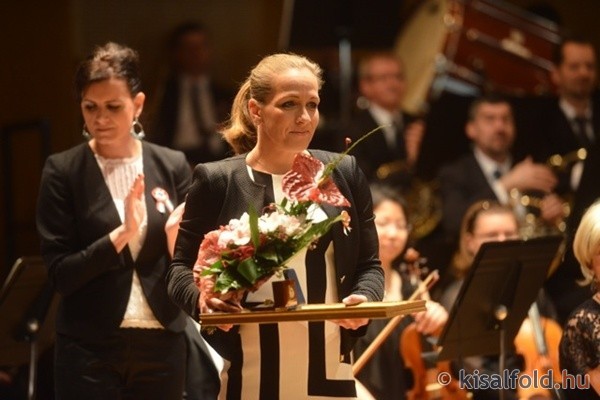 renata csay hungary nominee 2014 world paddle awards golden canoe kayak marathon world champion noc nelo sportscene 